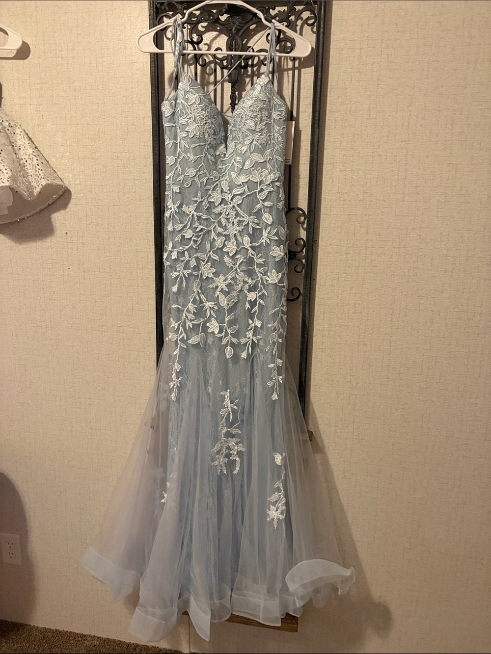 Light Blue Lace Appliqué Prom Gown with Tulle Mermaid Skirt